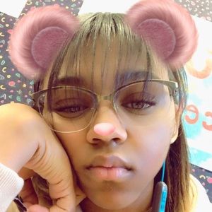 Meet your Posher, Mani